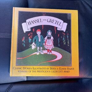 Hansel and Gretel Illustrated Book - Gold Cover
